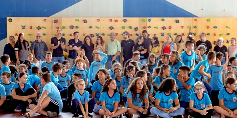 Parede escalada nas escolas de Londrina: projeto pioneiro no país.