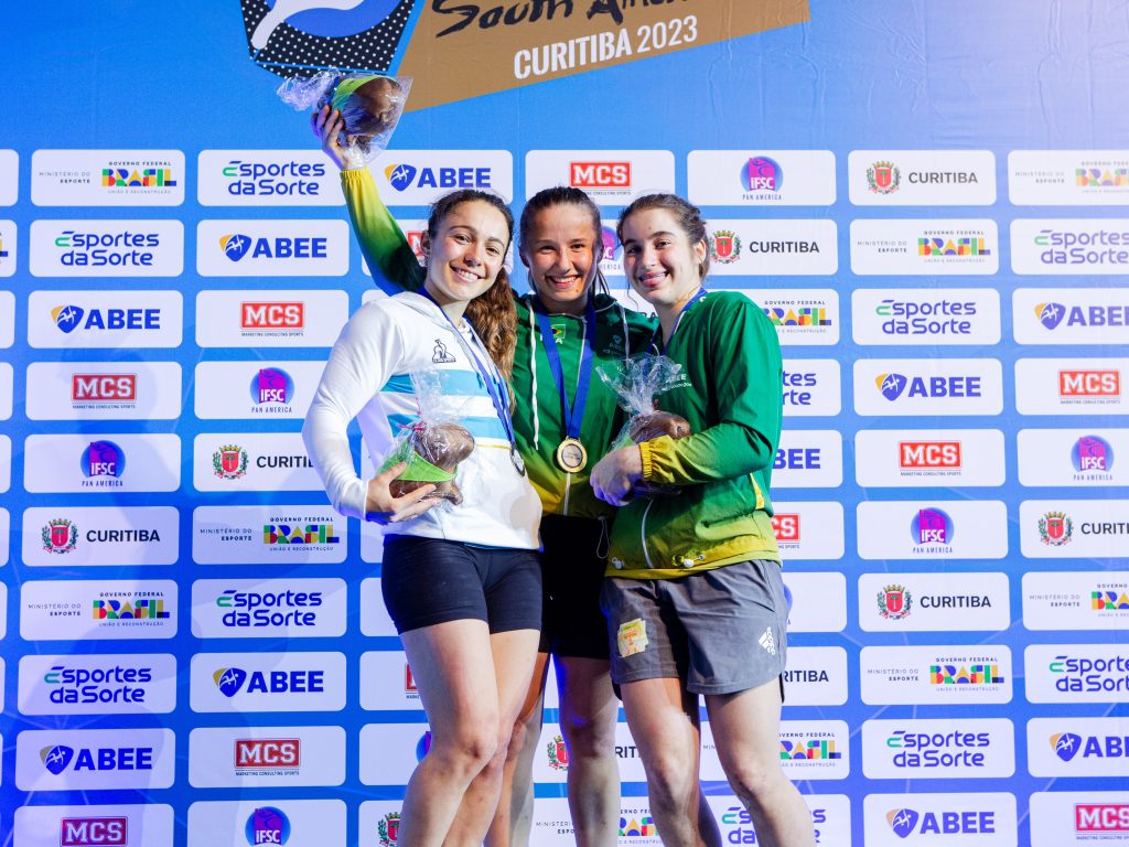Pódio feminino da Copa Sul-Americana de Escalada