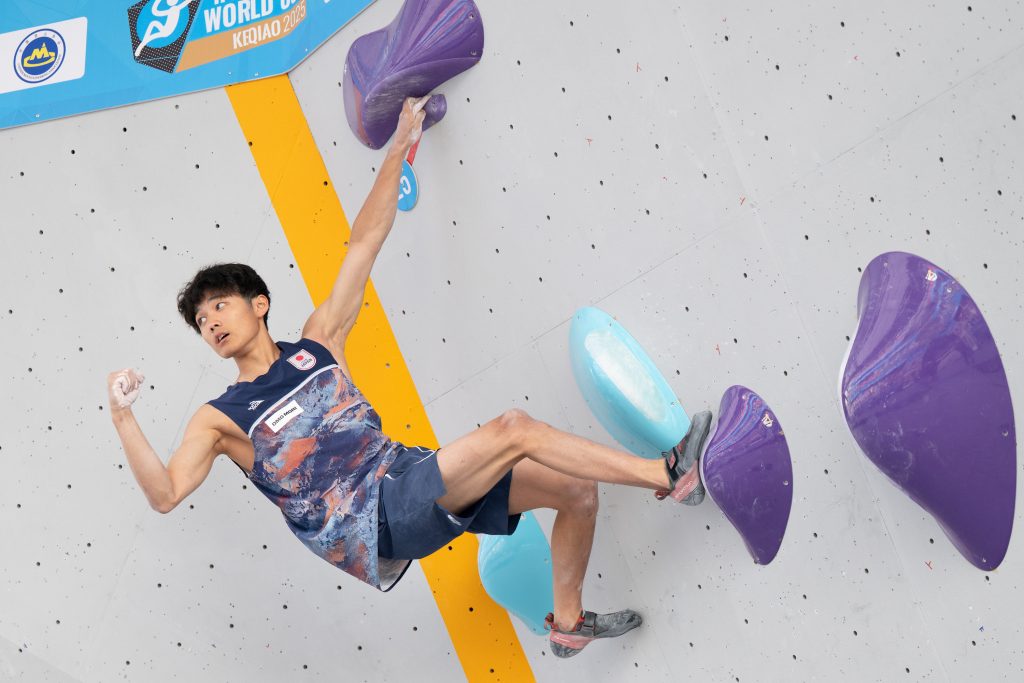 Sorato Anraku (JAP) na Copa do Mundo de Escalada em keqiao 2025. | Foto: Nakajima Kazushige