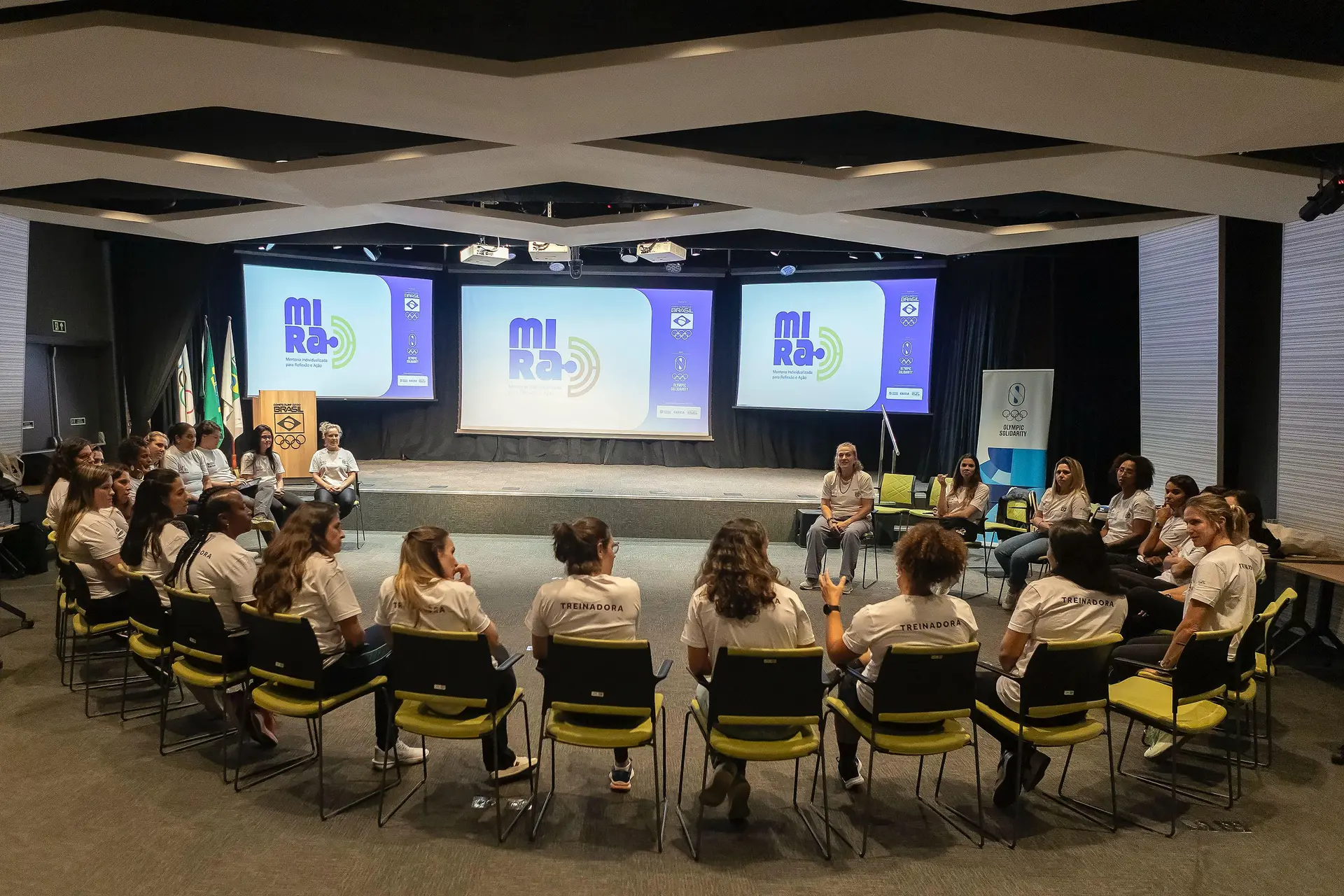 20 treinadoras estiveram presentes nos três dias de atividades propostas pelo grupo de mentoras. Foto: Grazie Batista