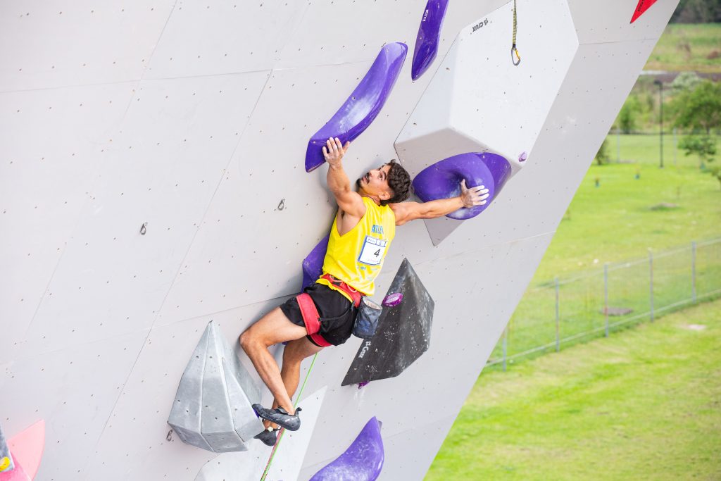 Davi Peres (MG), na final do Campeonato Brasileiro de Escalada 2024. |Foto: Aline Machado/CBEscalada