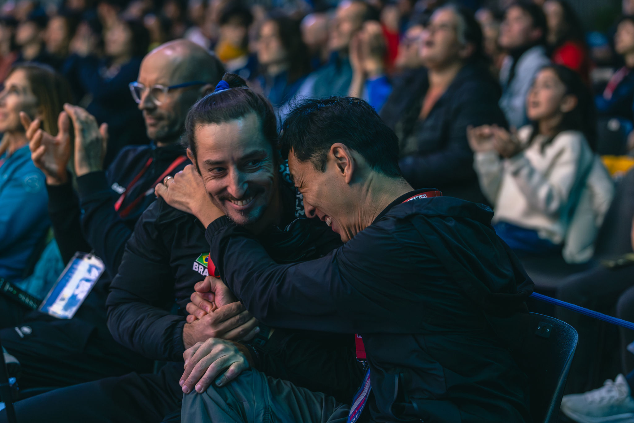 Emoção indescritível do Coordenador Técnico da Paraescalada e de Raphael Nishimura, Vice Presidente da CBEscalada. | Foto: Jan Virt