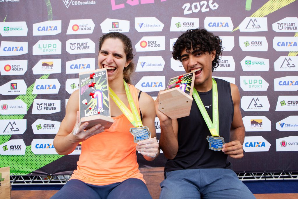 Novos campeões da Velocidade no Campeonato Brasileiro de Escalada 2026. | Foto: Aline Machado